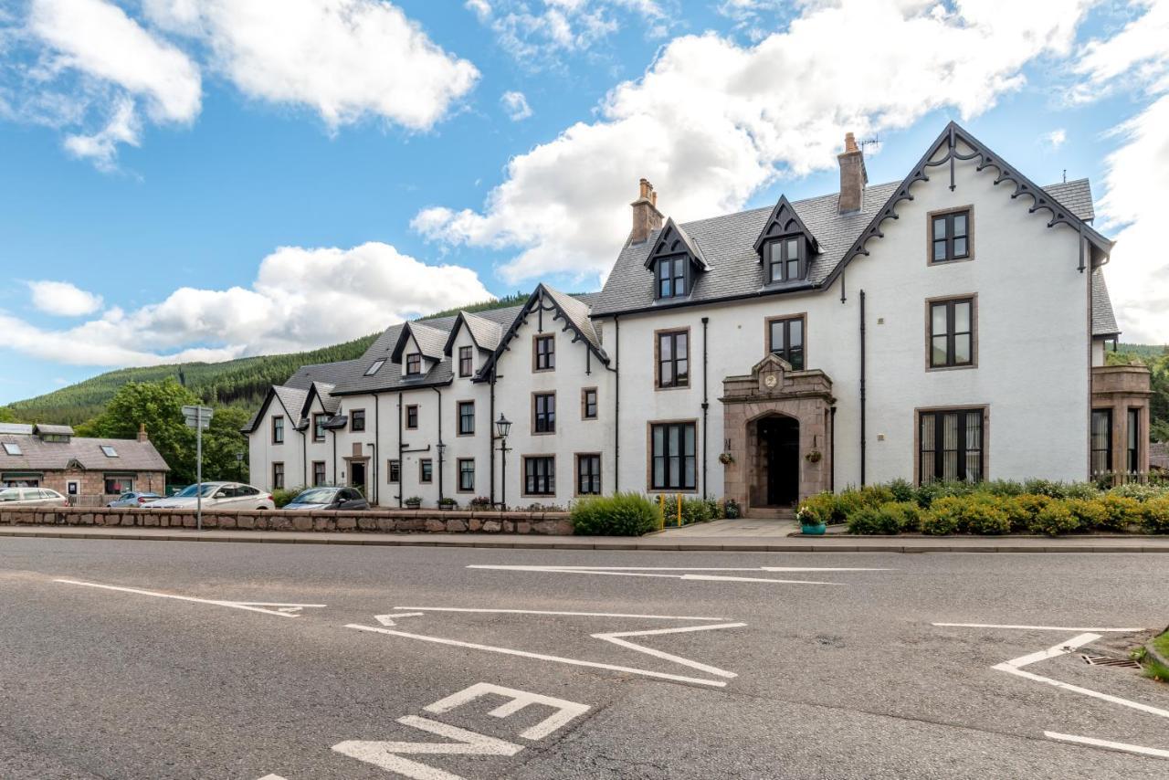 Historic Village, Rare Find, Amazing Views Ballater Buitenkant foto